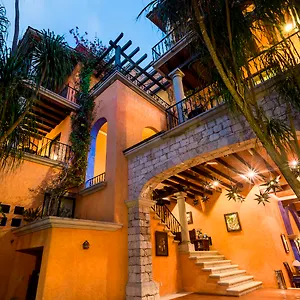 https://lunata.allrivieramayahotels.com